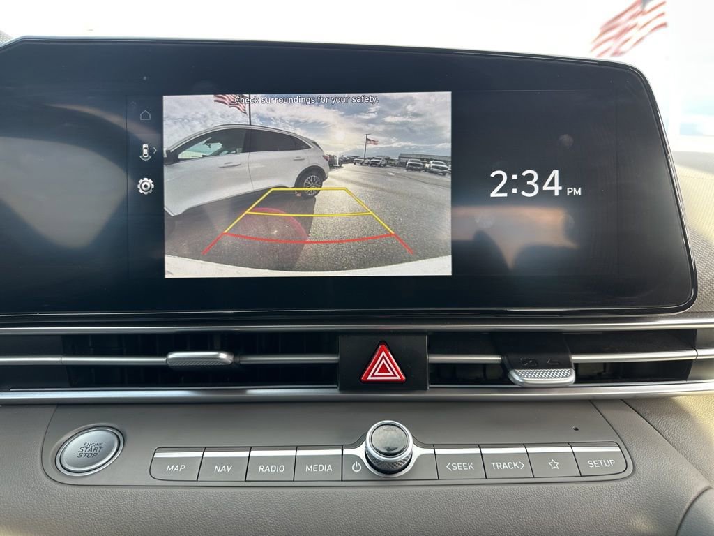 Used 2024 Hyundai Elantra SEL image 33