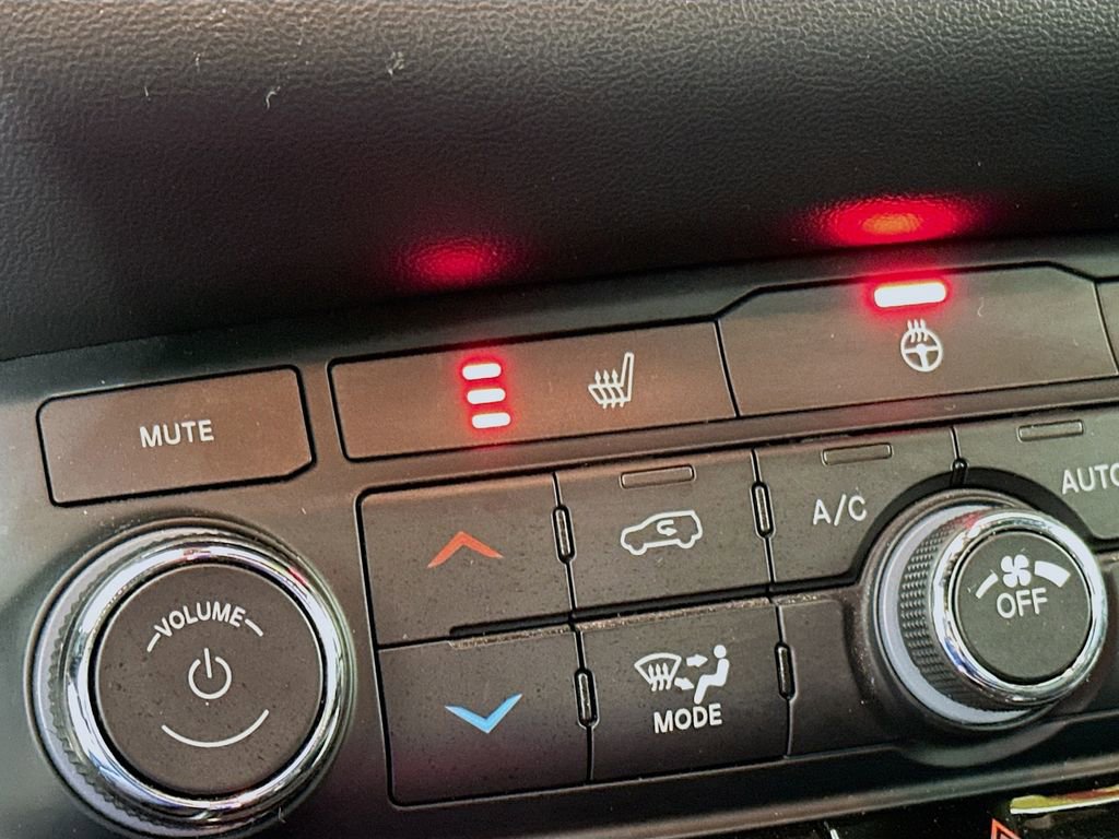 Used 2023 Dodge Durango GT image 30