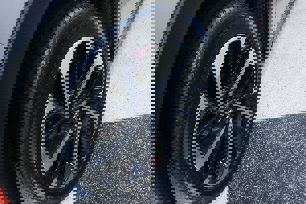 Used 2024 Mitsubishi Outlander SE image 36