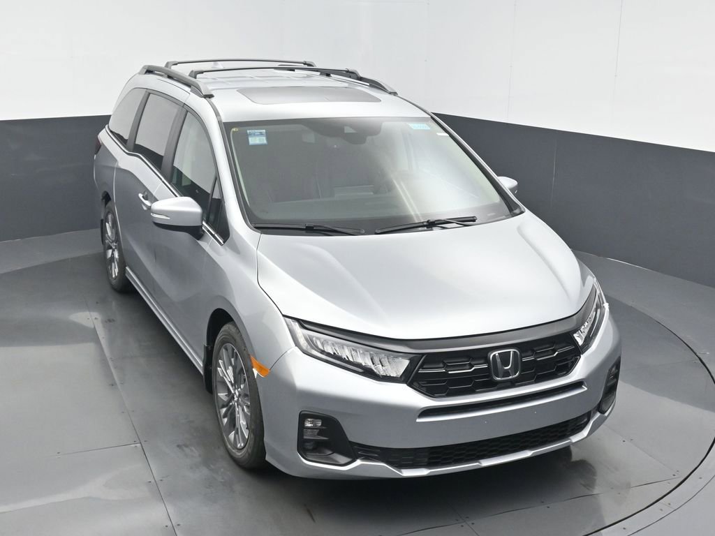 New 2026 Honda Odyssey Touring image 3