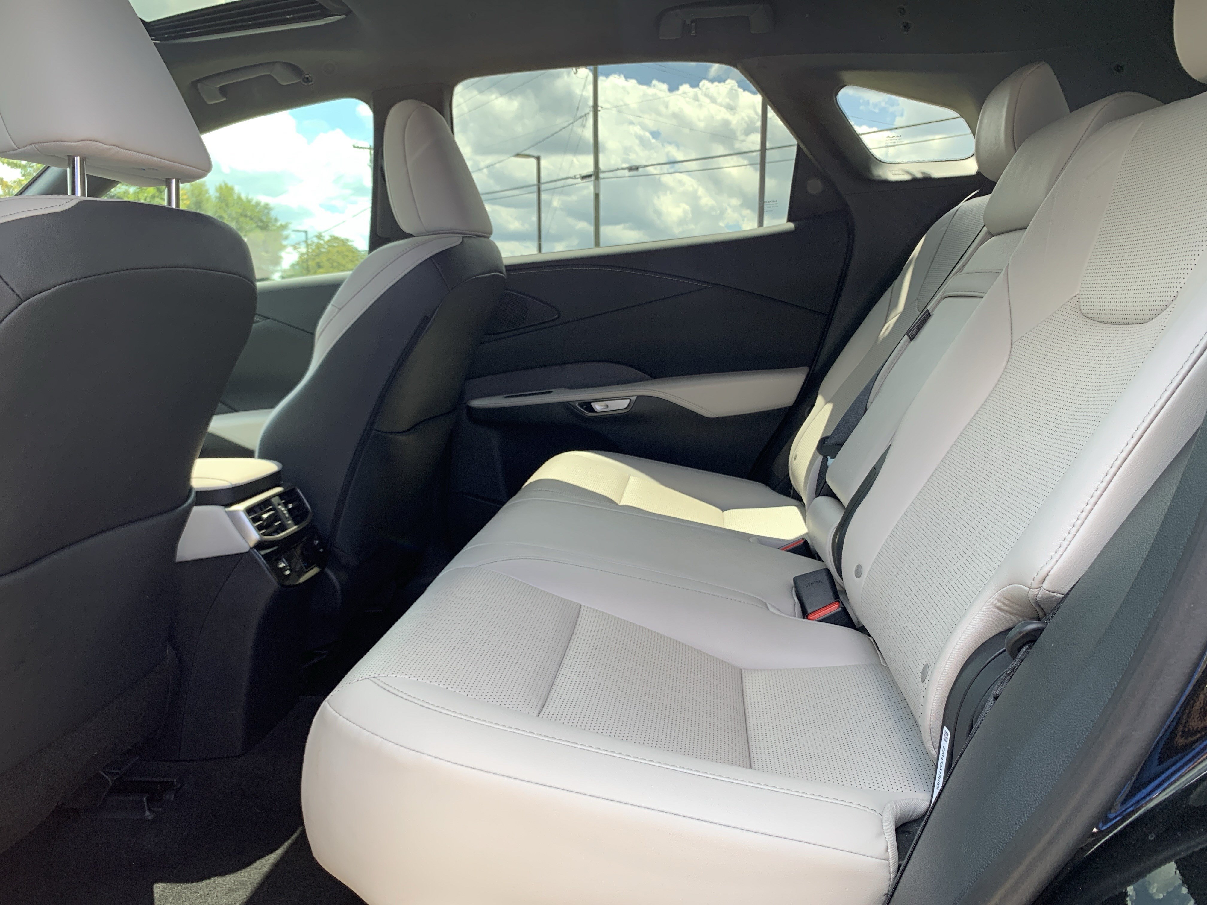 Used 2024 Lexus RX 350 Premium Plus w/ Convenience Package FWD image 32