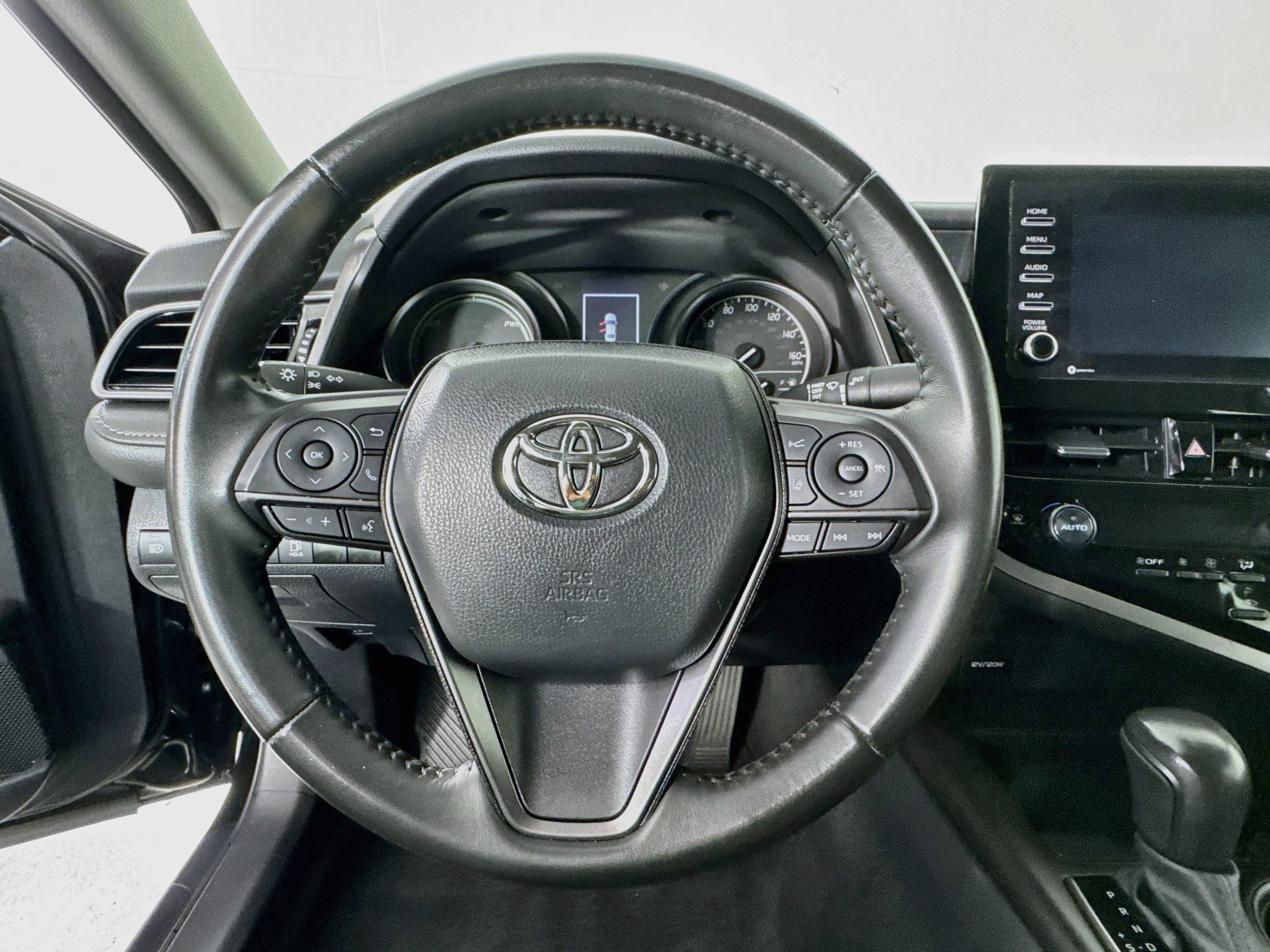 Certified 2024 Toyota Camry SE FWD image 11