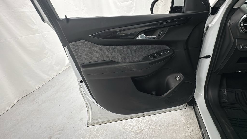 Used 2024 Chevrolet TrailBlazer LT w/ Convenience Package image 19