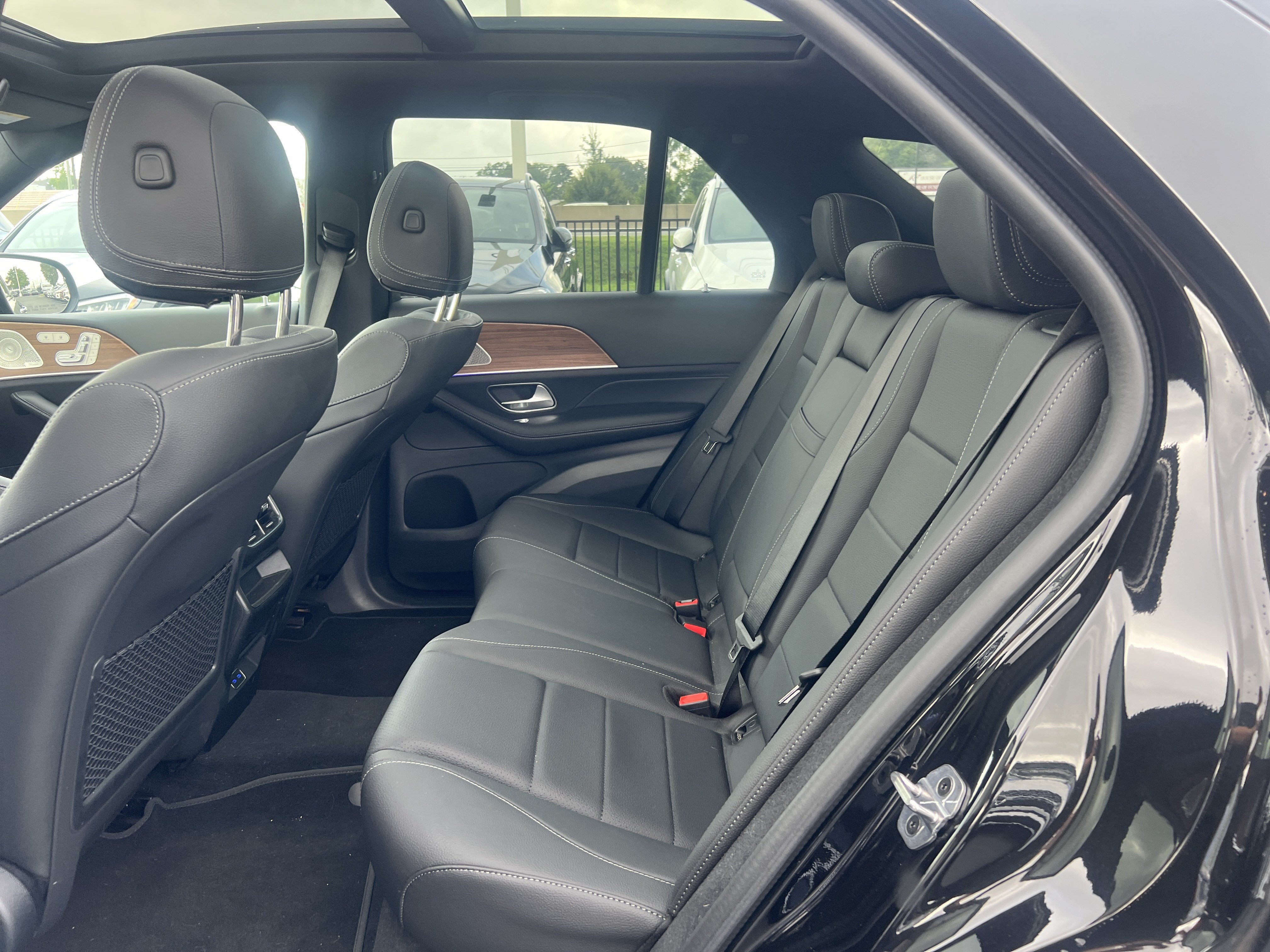 Certified 2025 Mercedes-Benz GLE 450 4MATIC image 34