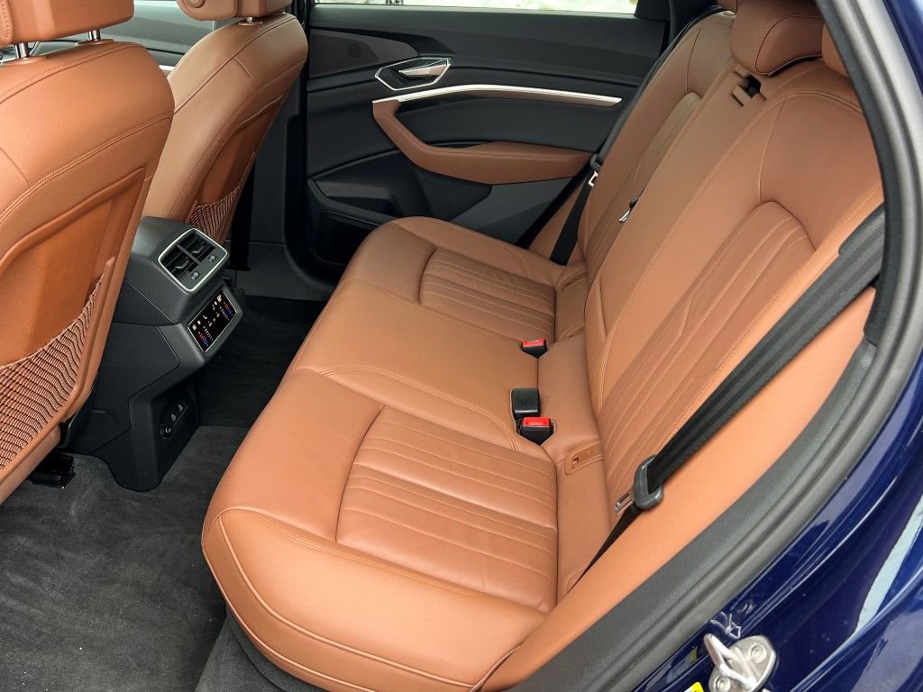 Certified 2022 Audi e-tron Premium w/ Convenience Plus Package image 19