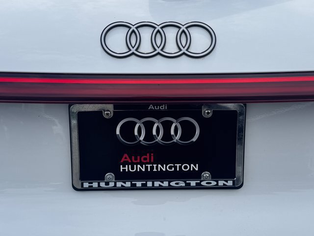 Used 2025 Audi Q5 Premium w/ Convenience Package AWD/4WD image 38