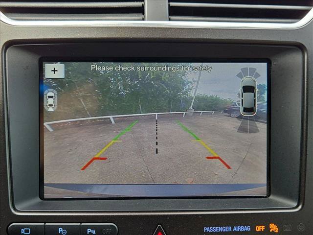 Used 2017 Ford Explorer Limited w/ Equipment Group 301A FWD image 14