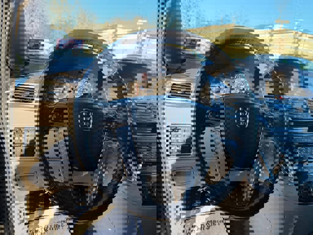 Used 2013 Honda Odyssey Touring Elite image 13