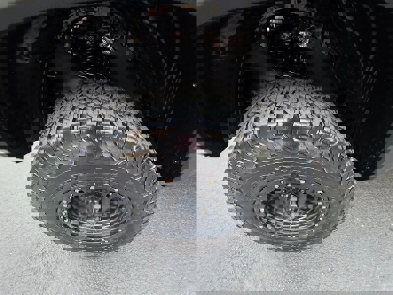 Used 2017 Toyota Tacoma TRD Off-Road image 21