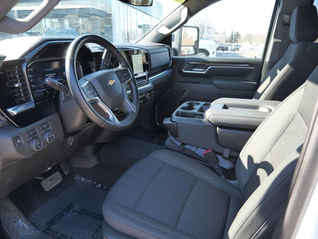 Used 2025 Chevrolet Silverado 2500 LT w/ Convenience Package AWD/4WD image 35