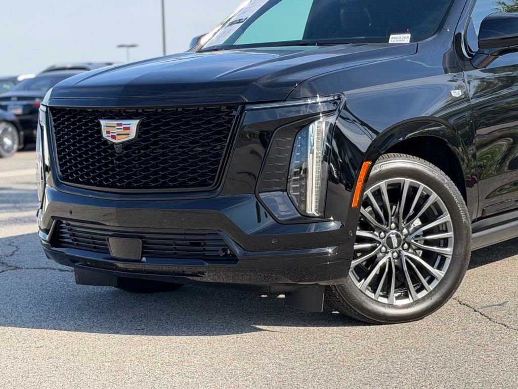 Used 2025 Cadillac Escalade Sport Platinum image 3