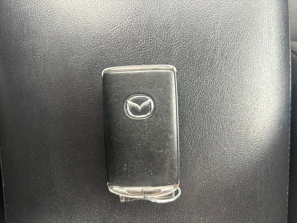 Used 2024 MAZDA MAZDA3 s FWD image 17