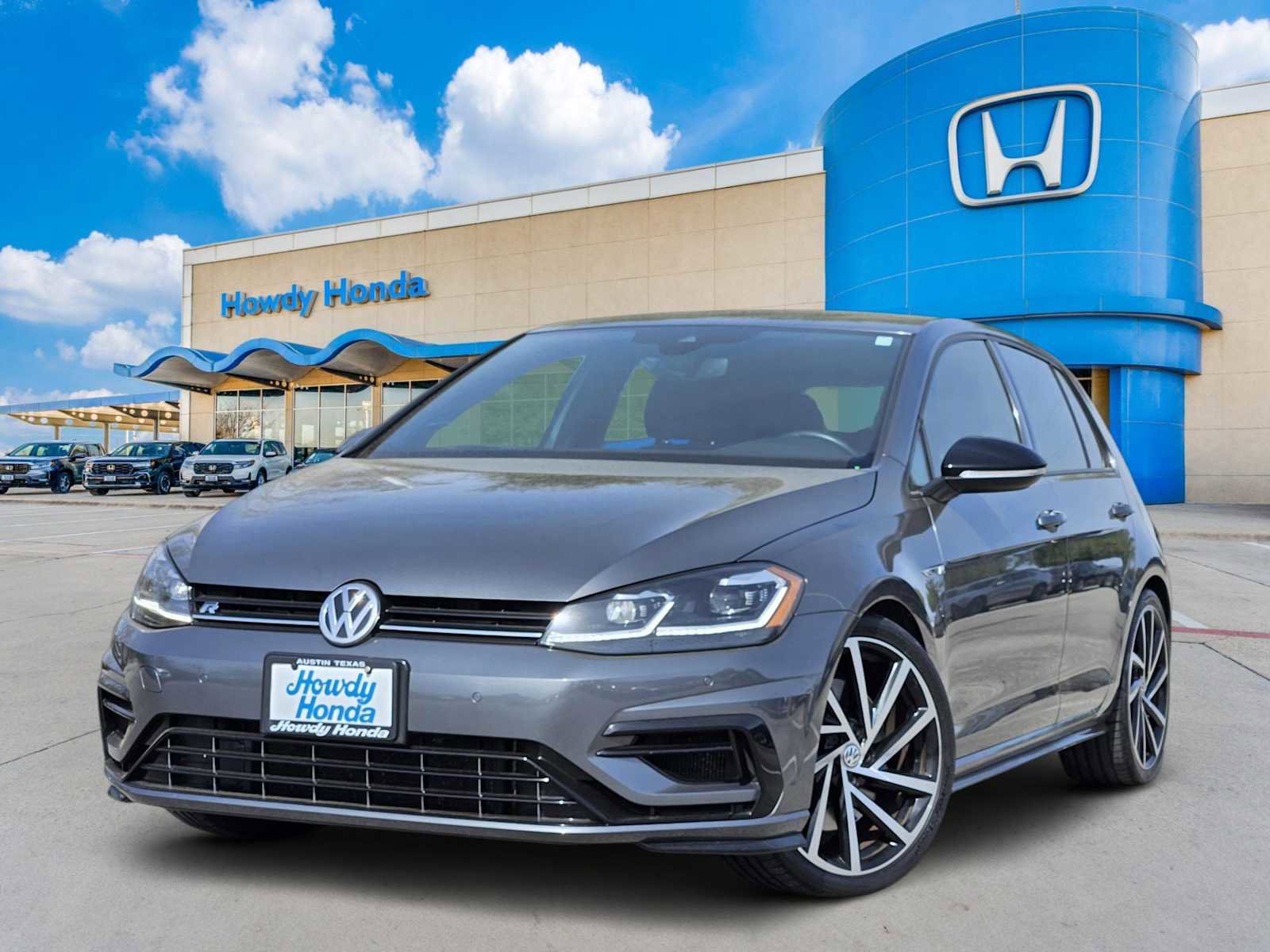 Used 2019 Volkswagen Golf R 4-Door video 1