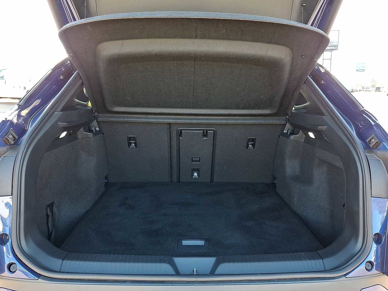 Used 2022 Volkswagen ID.4 Pro S image 31