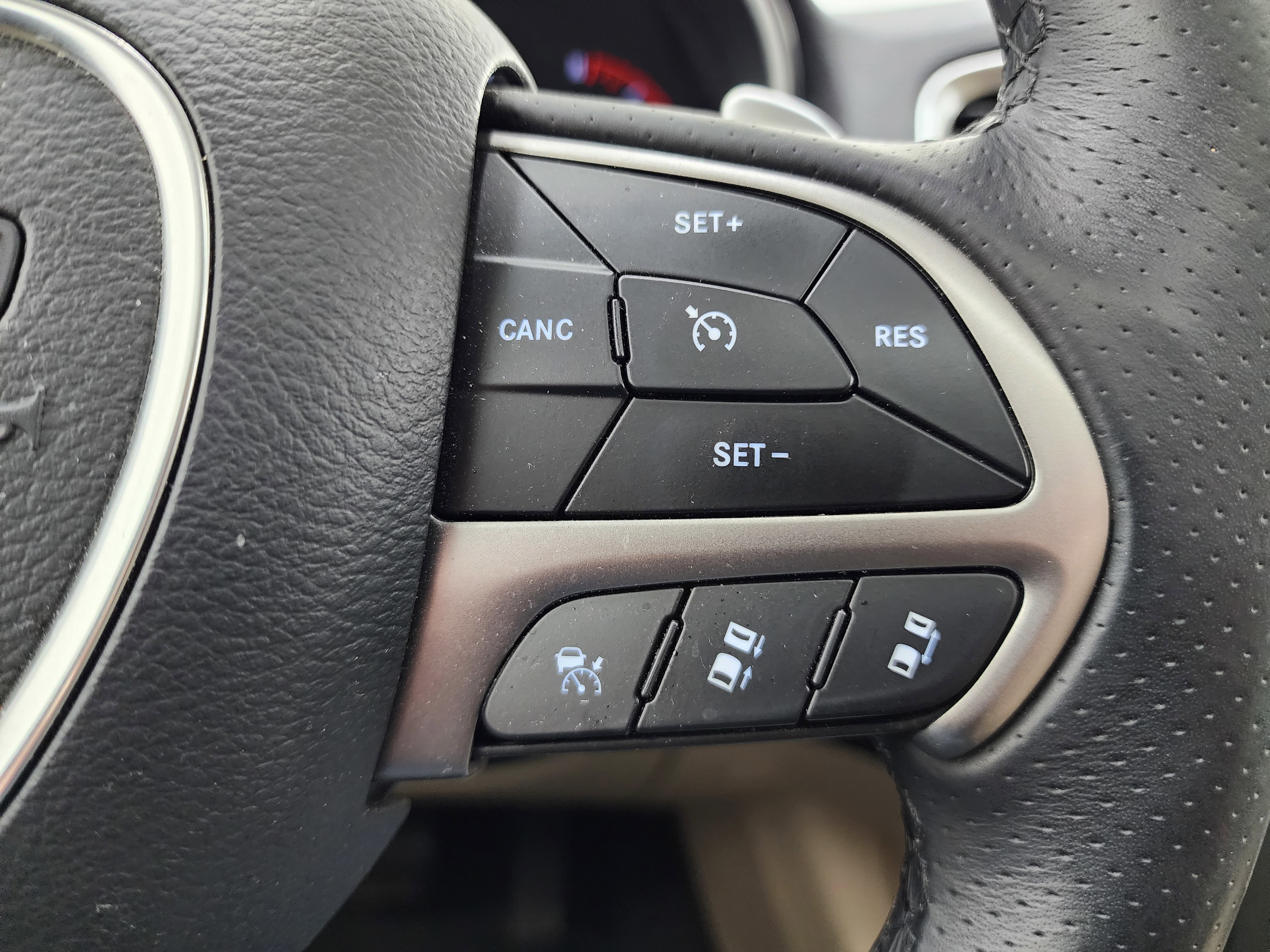 Used 2019 Dodge Durango Citadel w/ Technology Group image 18