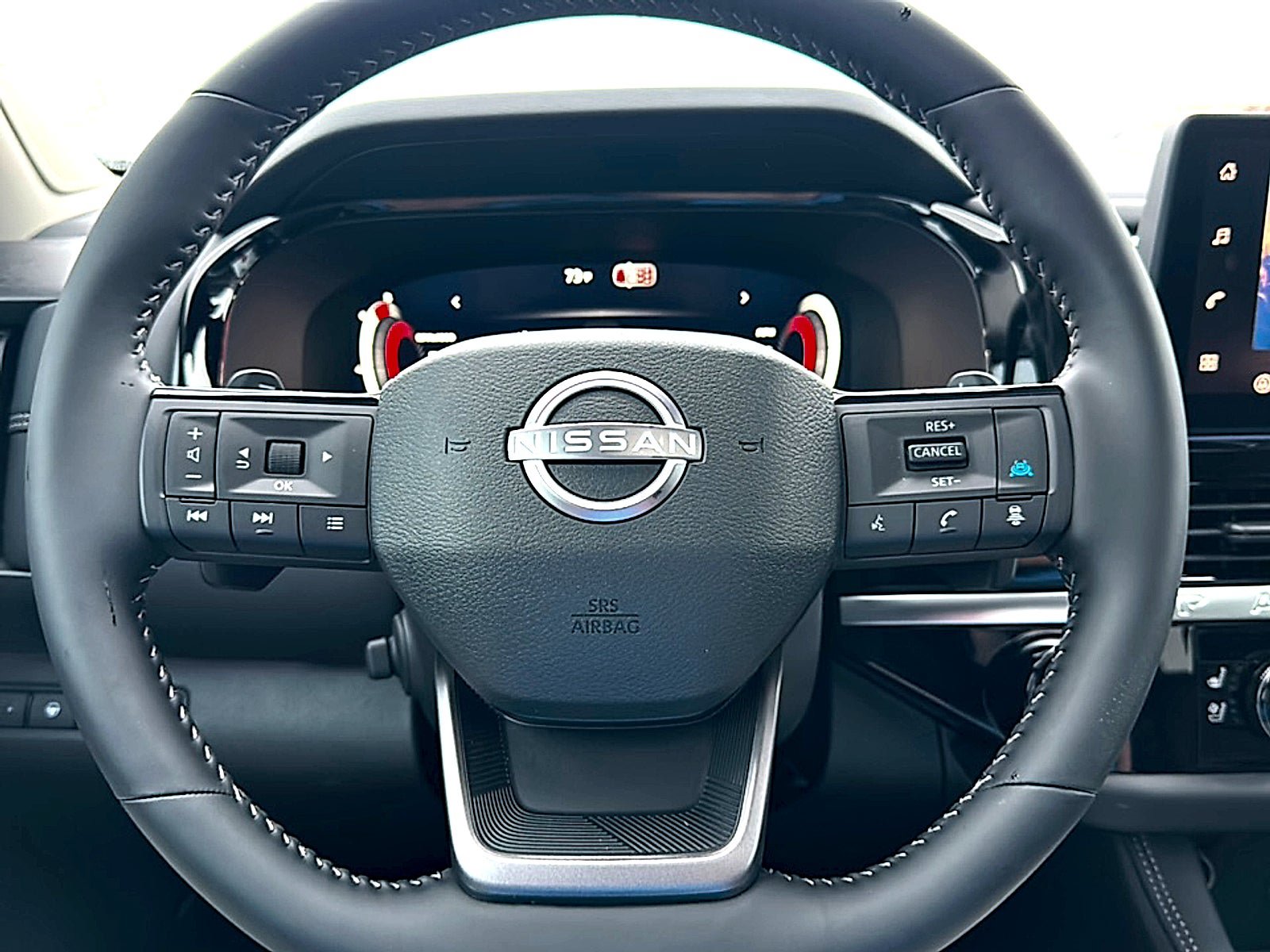 New 2026 Nissan Pathfinder Platinum AWD/4WD image 19