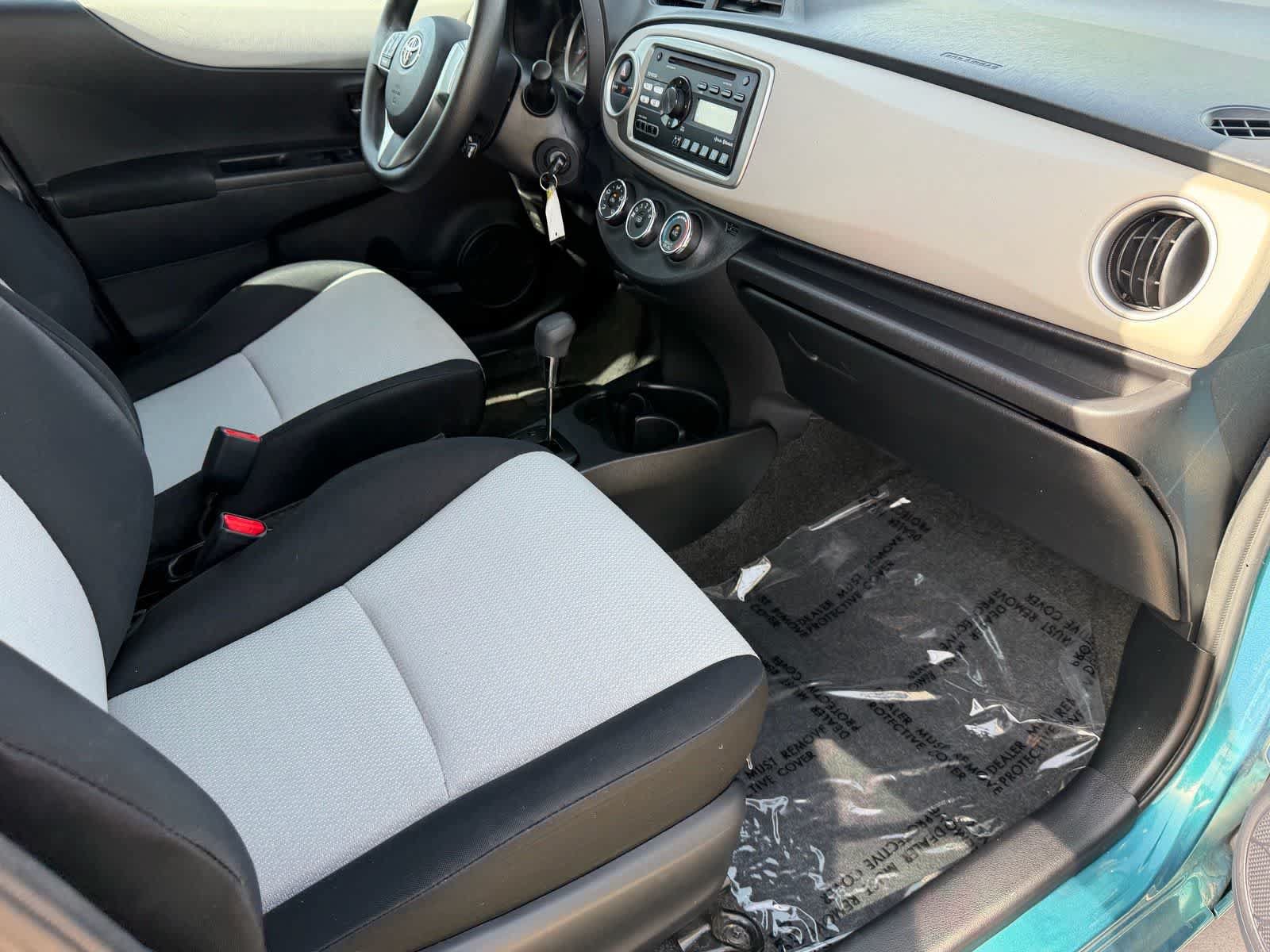Used 2012 Toyota Yaris LE FWD image 13