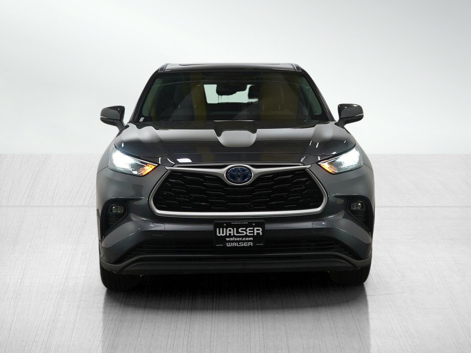 Used 2020 Toyota Highlander XLE image 8