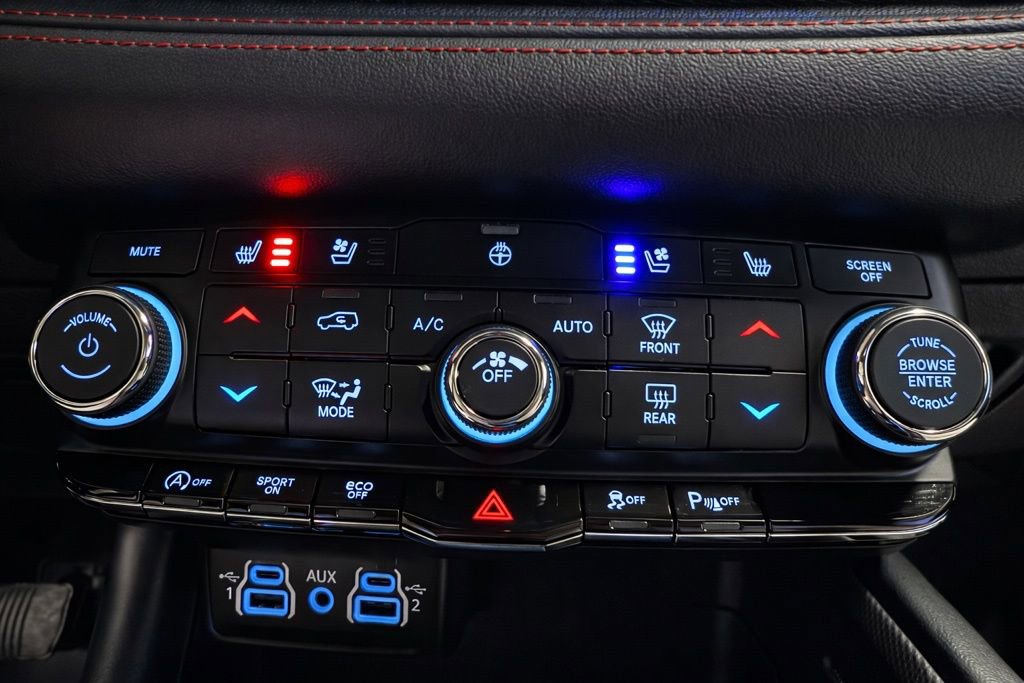 Used 2024 Dodge Durango GT image 29