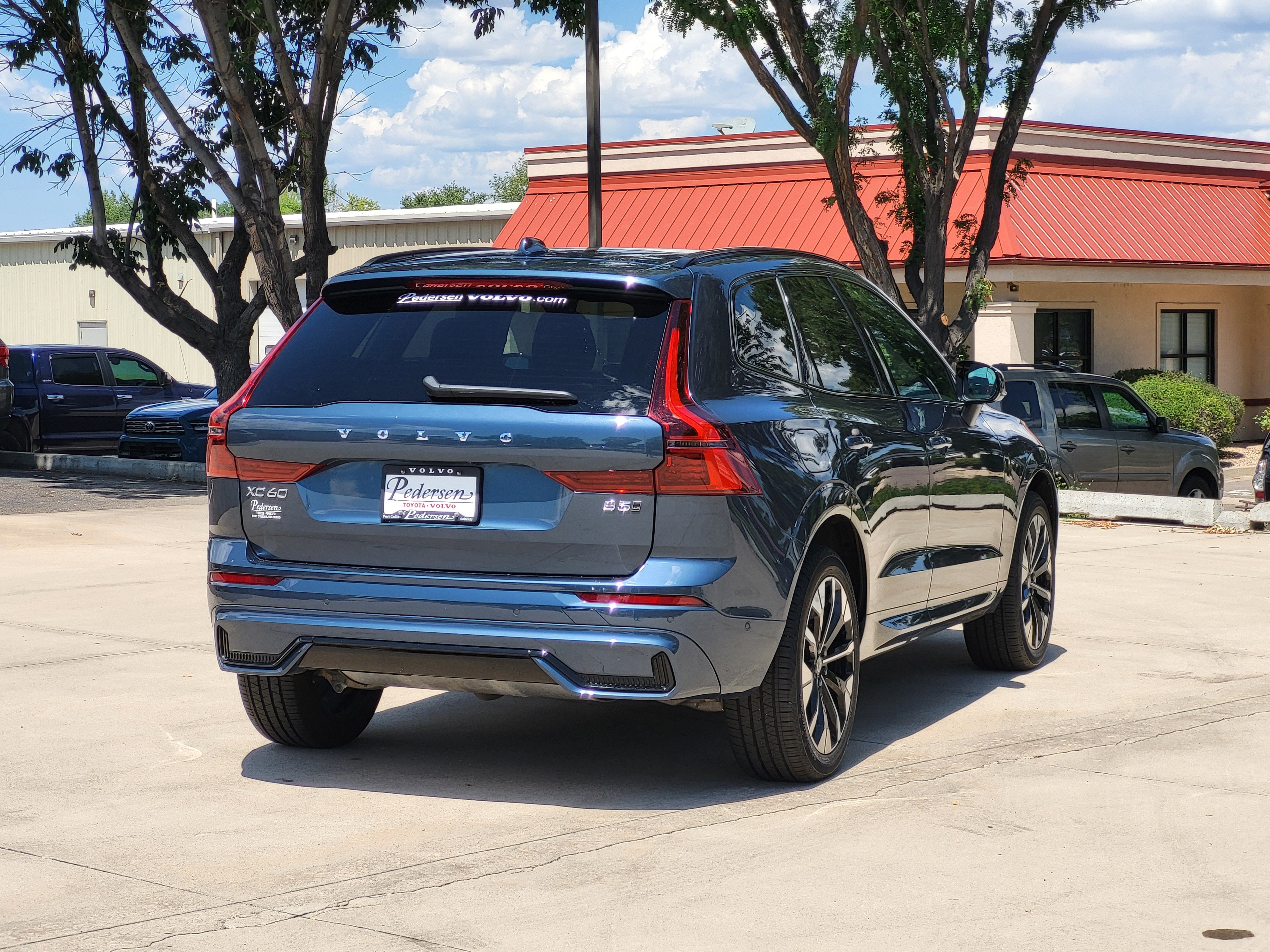 New 2026 Volvo XC60 B5 Plus w/ Climate Package AWD/4WD image 3