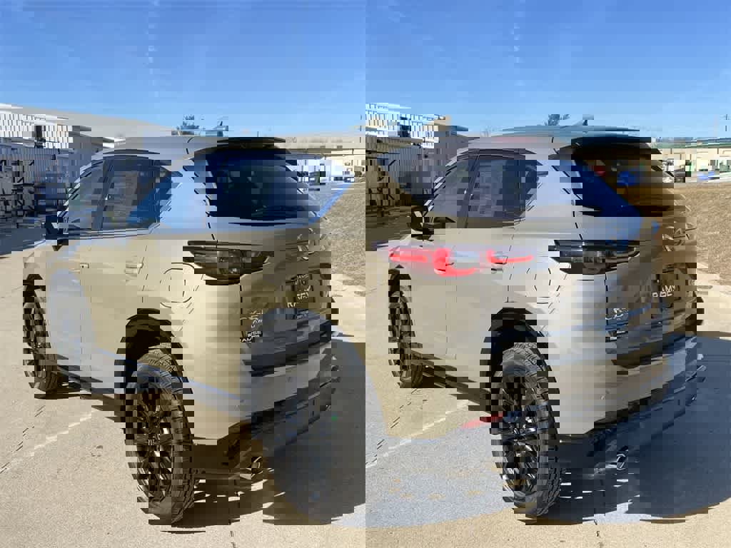 Certified 2025 MAZDA CX-5 Carbon Edition image 4