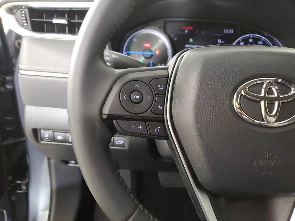 Used 2022 Toyota Venza XLE AWD/4WD image 26