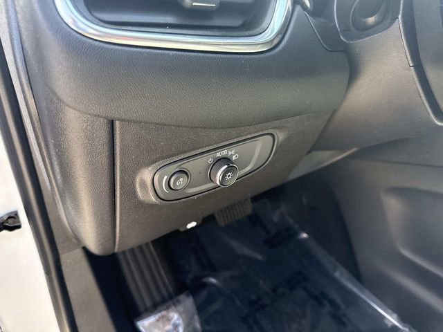 Used 2023 Chevrolet Equinox LS w/ LS Convenience Package image 25