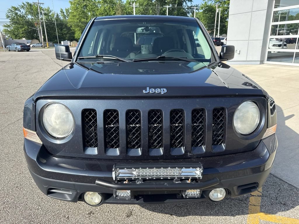 Used 2014 Jeep Patriot Latitude AWD/4WD image 11