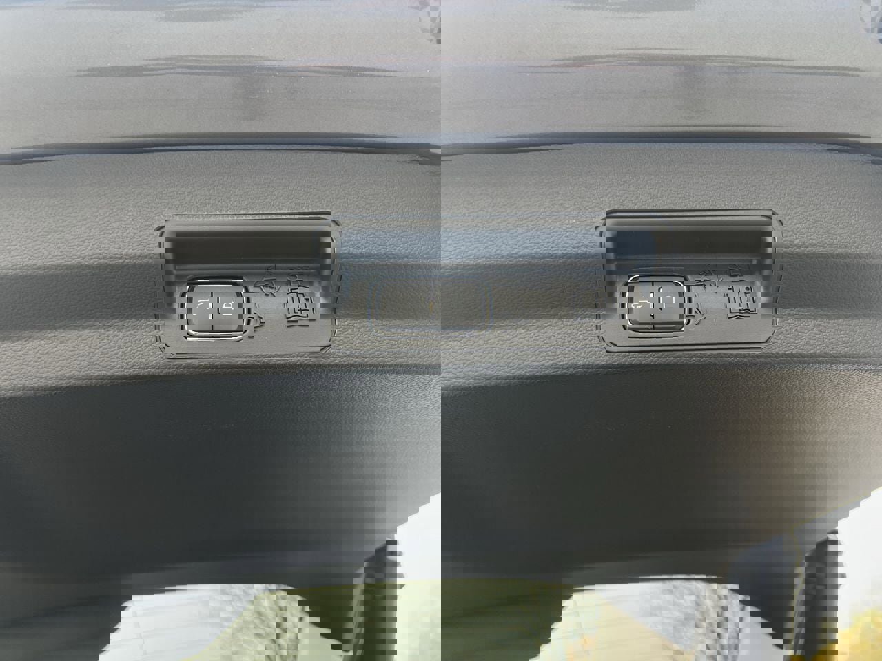 New 2026 Ford Explorer Active image 21