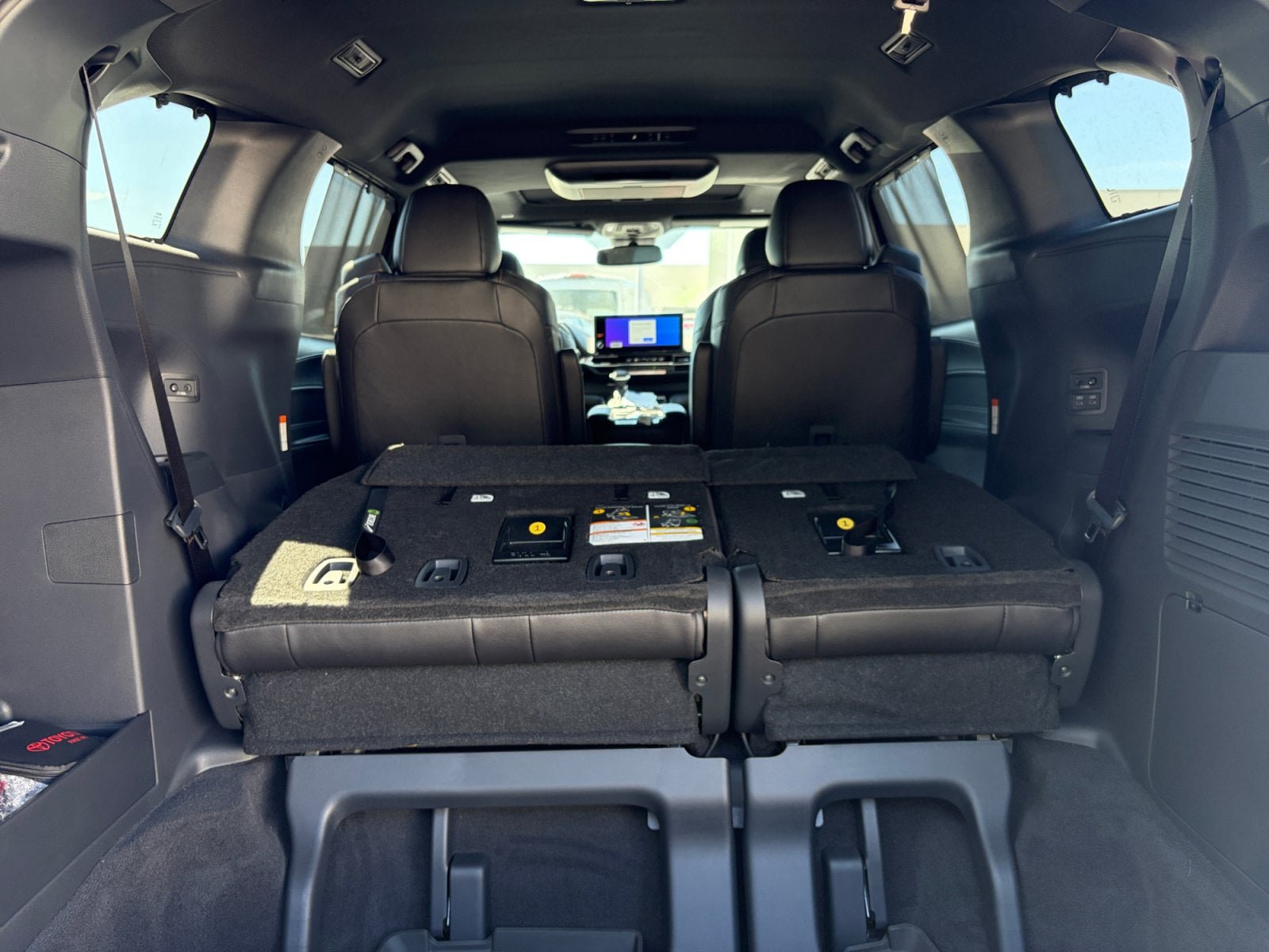 New 2026 Toyota Sienna XLE Woodland Edition AWD/4WD image 34
