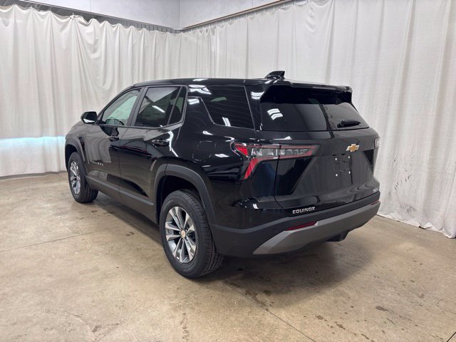 New 2027 Chevrolet Equinox LT FWD image 6