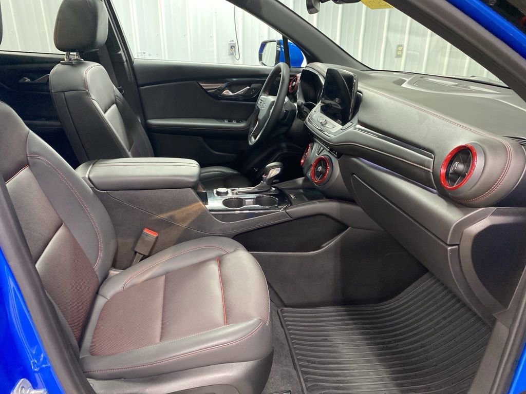 Used 2025 Chevrolet Blazer RS w/ Enhanced Convenience Package image 7