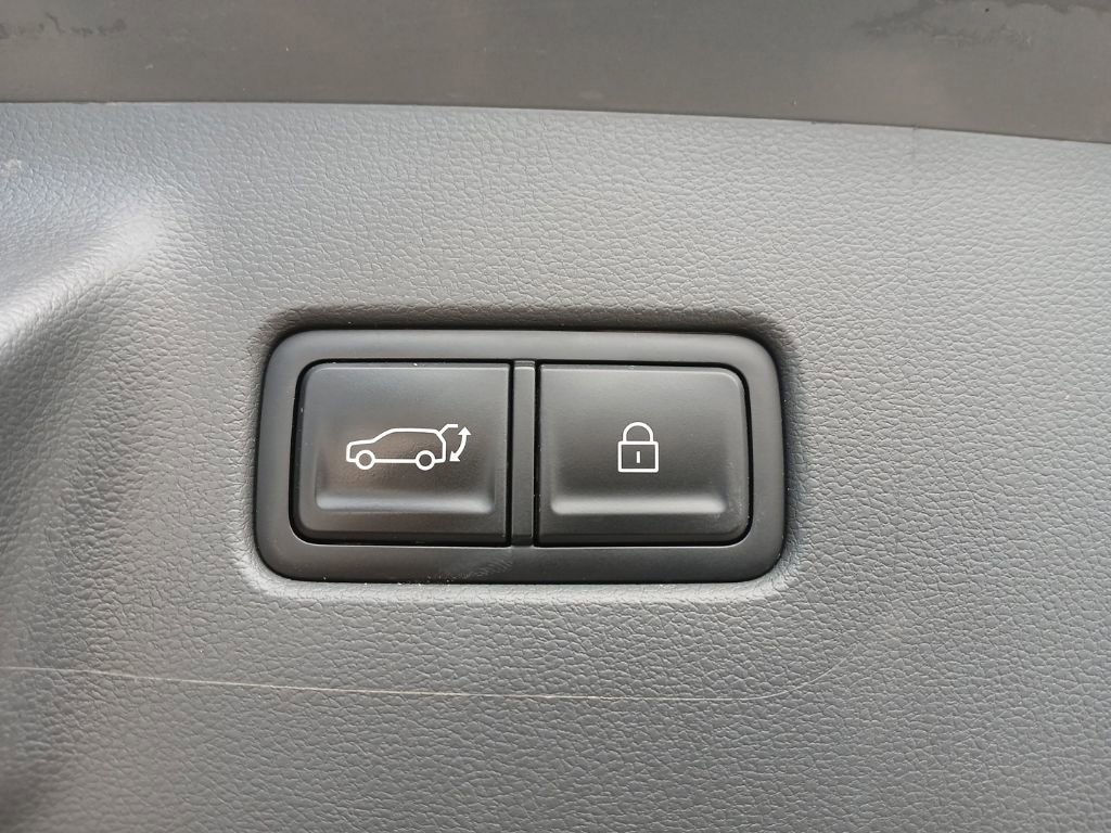 Used 2024 Hyundai Santa Fe SEL AWD/4WD image 32