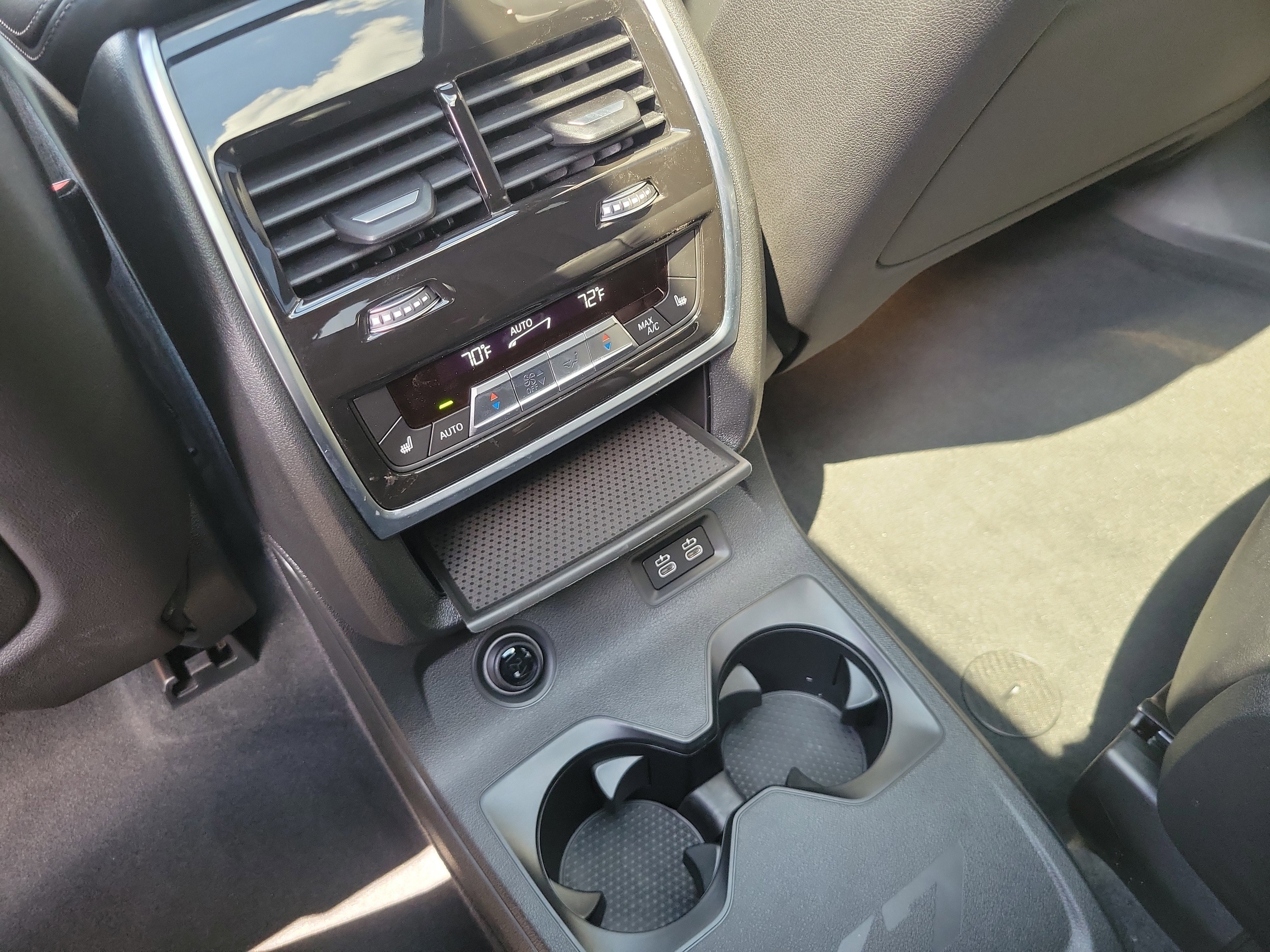 Used 2024 BMW ALPINA XB7 image 16