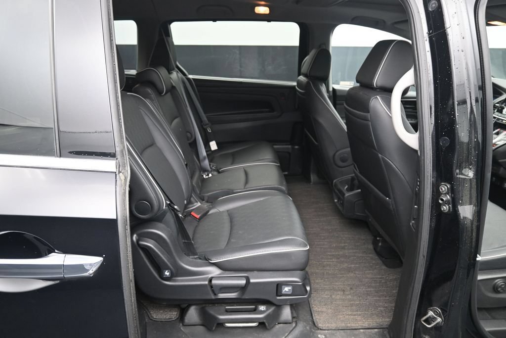 Used 2024 Honda Odyssey Elite image 13