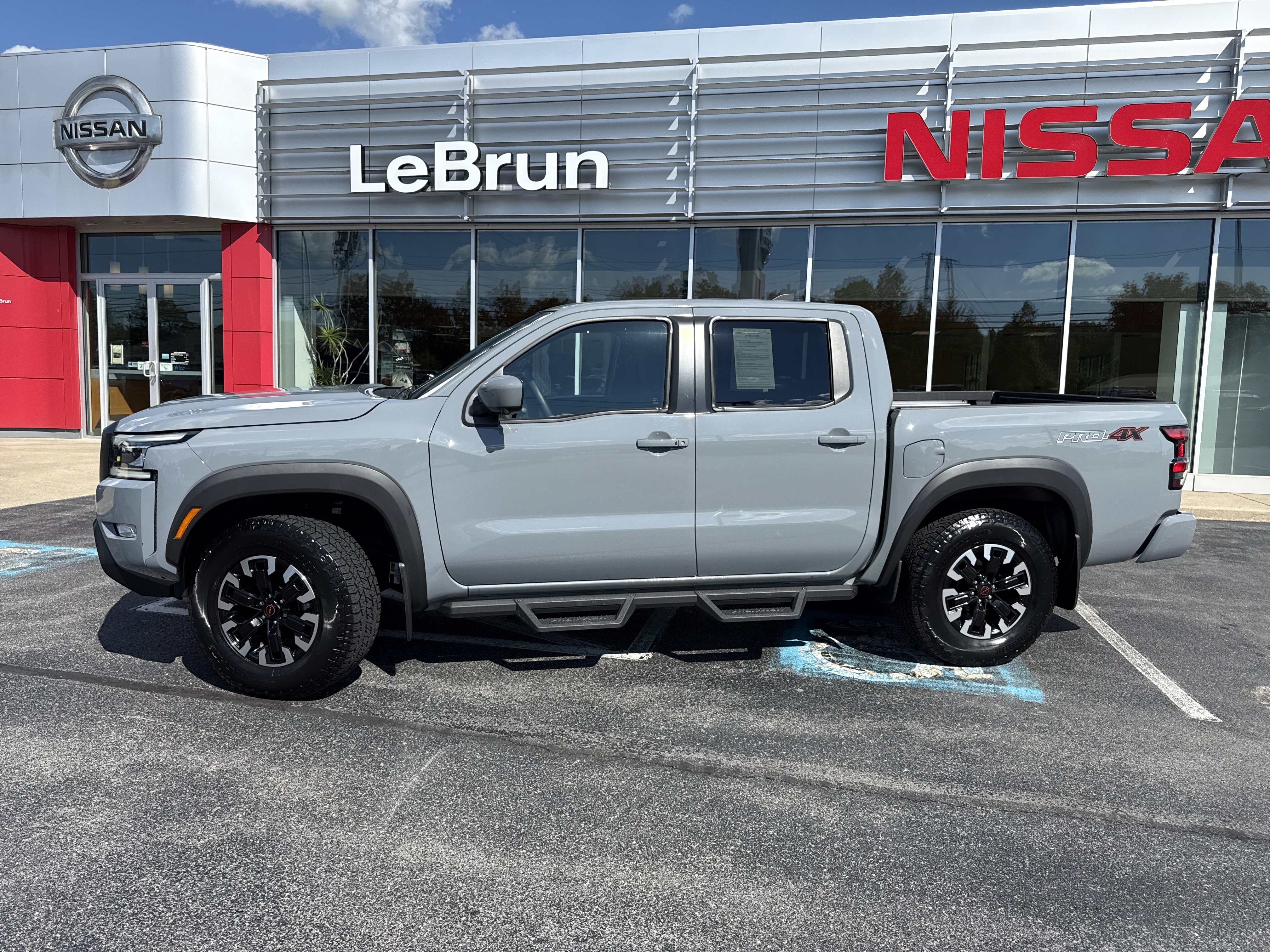 Certified 2024 Nissan Frontier PRO-4X w/ Pro Convenience Package AWD/4WD video 2