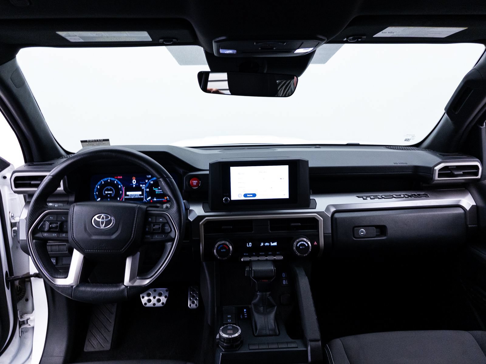 Used 2024 Toyota Tacoma TRD Sport AWD/4WD image 22
