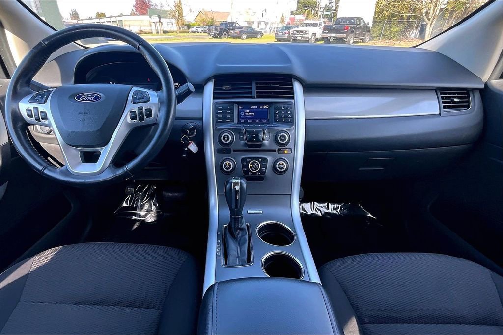 Used 2014 Ford Edge SEL image 16