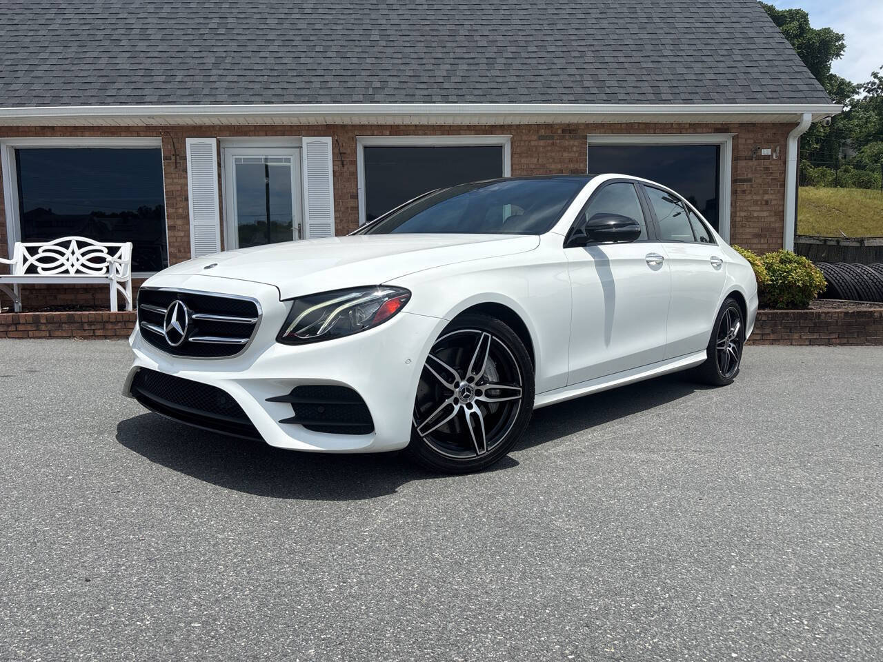 Used 2020 Mercedes-Benz E 350 Sedan image 6