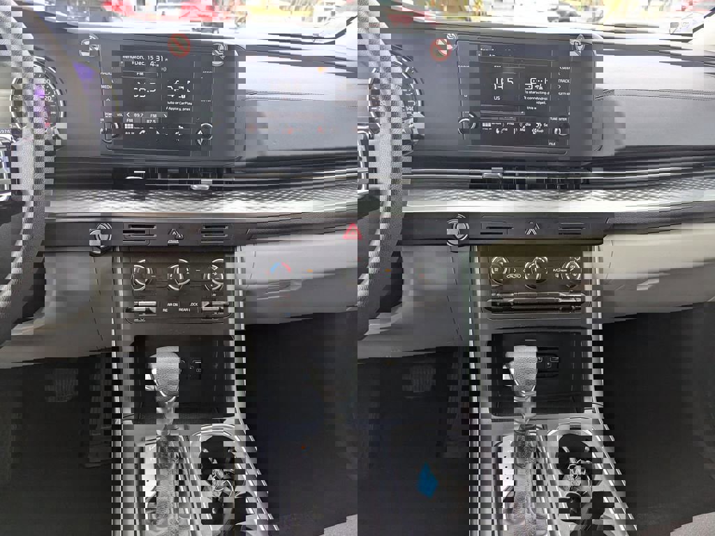 Certified 2024 Kia Carnival LX image 12