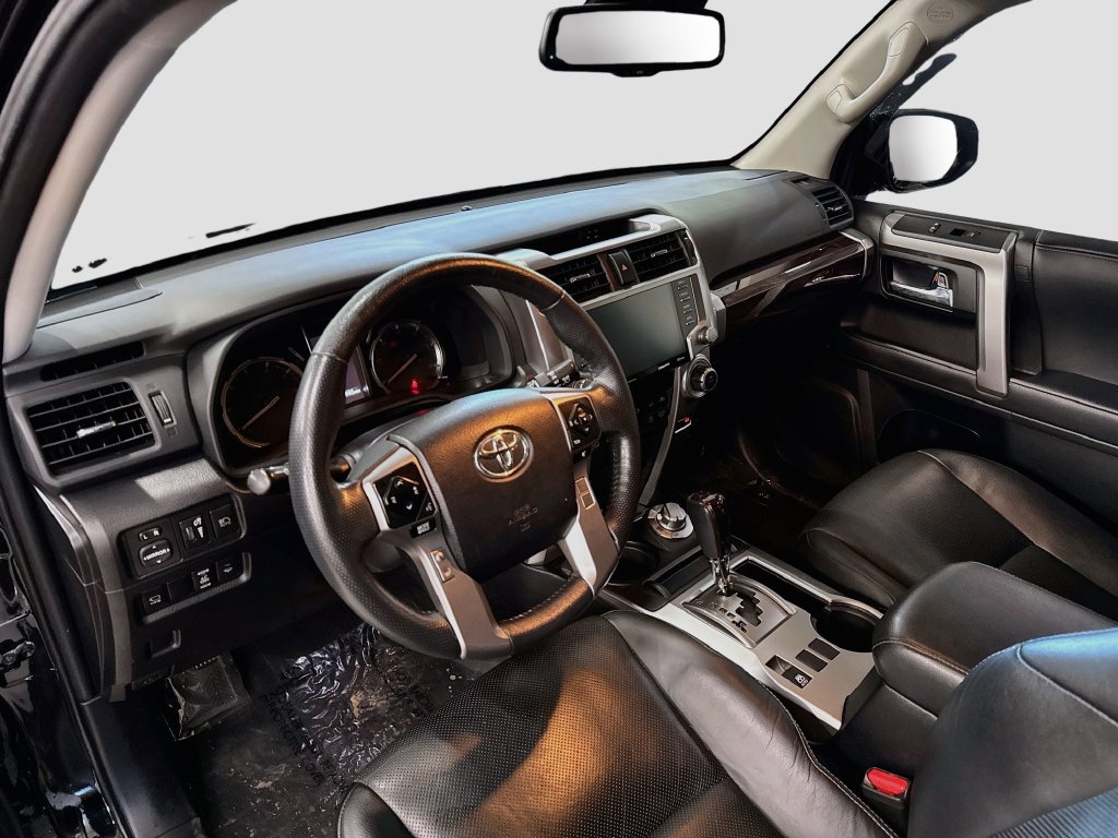 Used 2023 Toyota 4Runner Limited AWD/4WD image 9