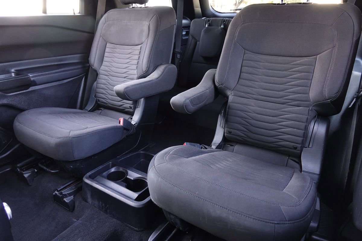 Used 2020 Ford Explorer XLT image 11