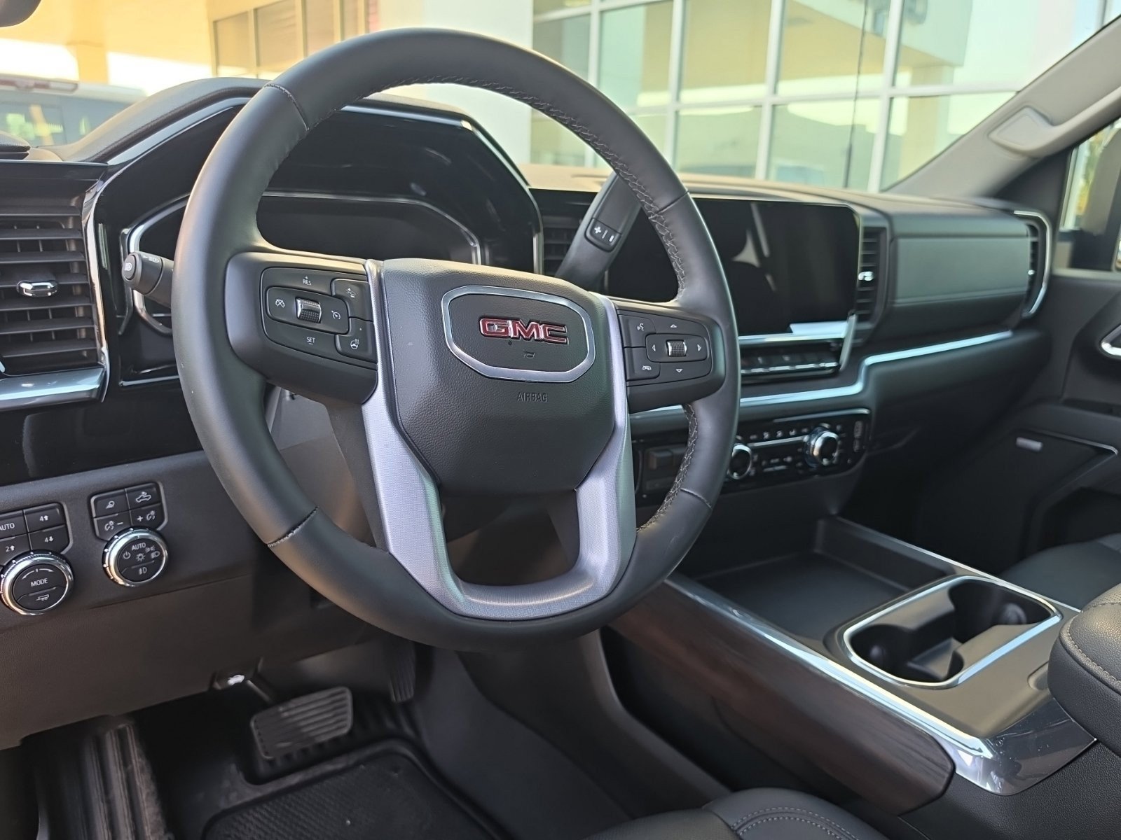 Used 2025 GMC Sierra 3500 SLT w/ Texas SLT Premium Package AWD/4WD image 6