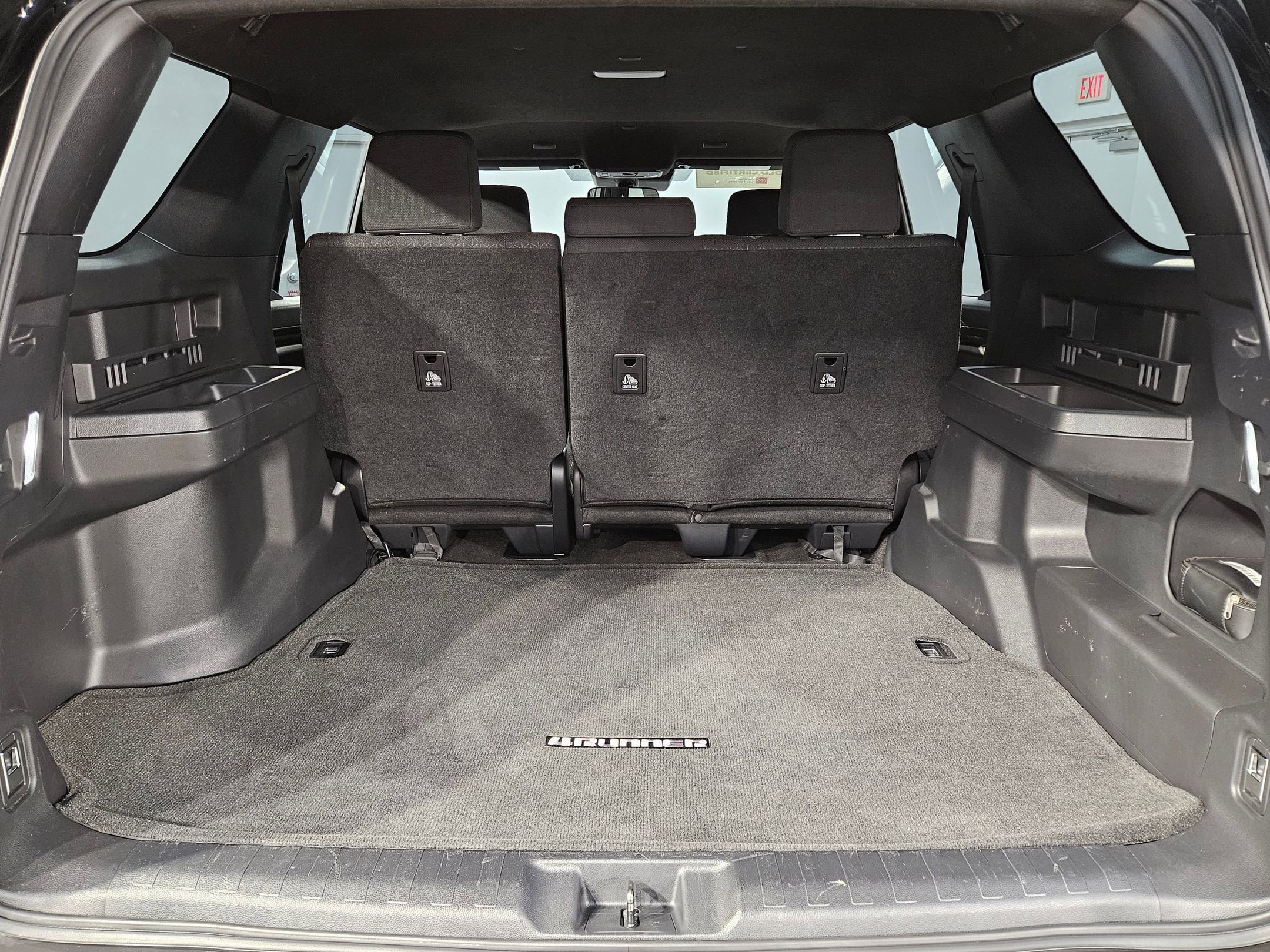 Certified 2025 Toyota 4Runner SR5 AWD/4WD image 18