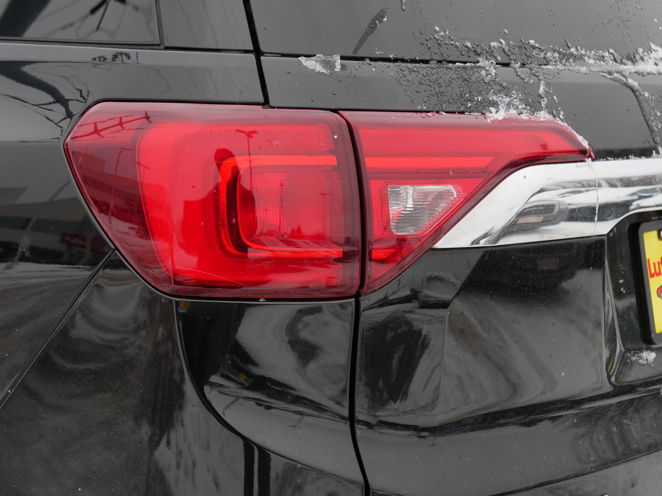 Used 2017 GMC Acadia SLE image 17