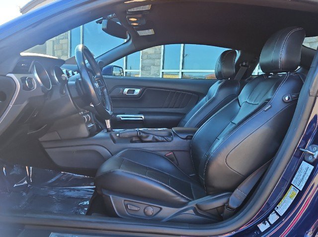 Used 2020 Ford Mustang Premium image 11