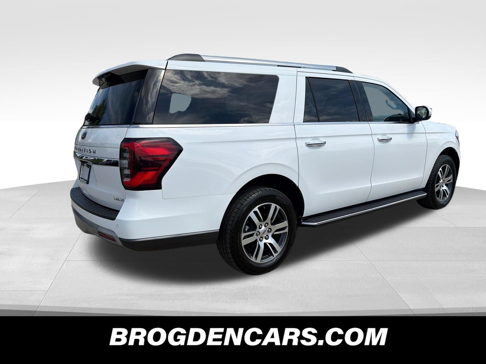 Used 2022 Ford Expedition Max Limited AWD/4WD image 3