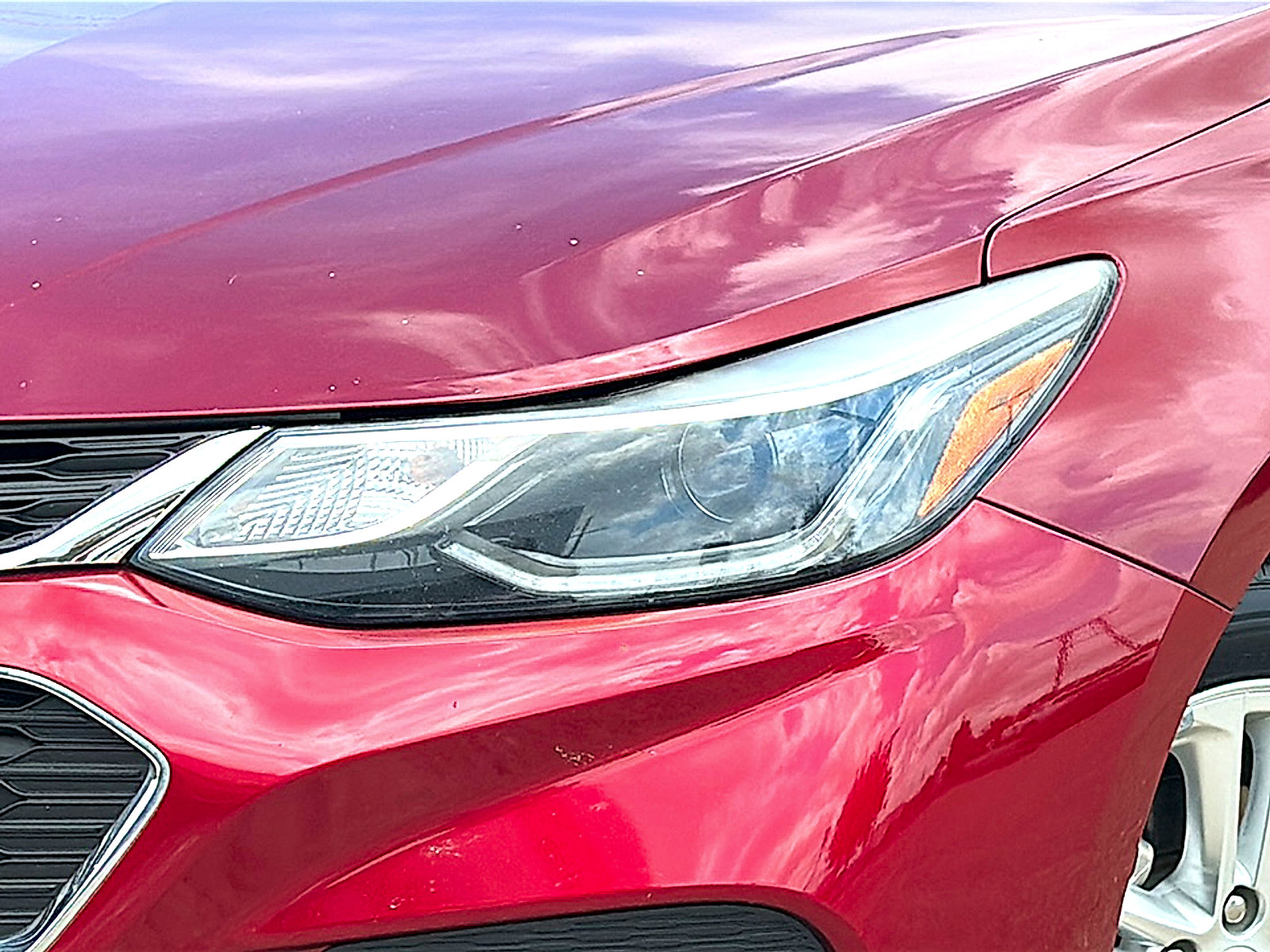 Used 2018 Chevrolet Cruze LT FWD image 4