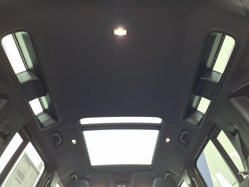 New 2026 Land Rover Defender 110 S AWD/4WD image 24
