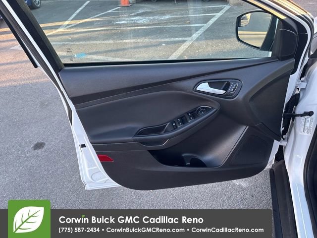 Used 2017 Ford Focus SE image 10